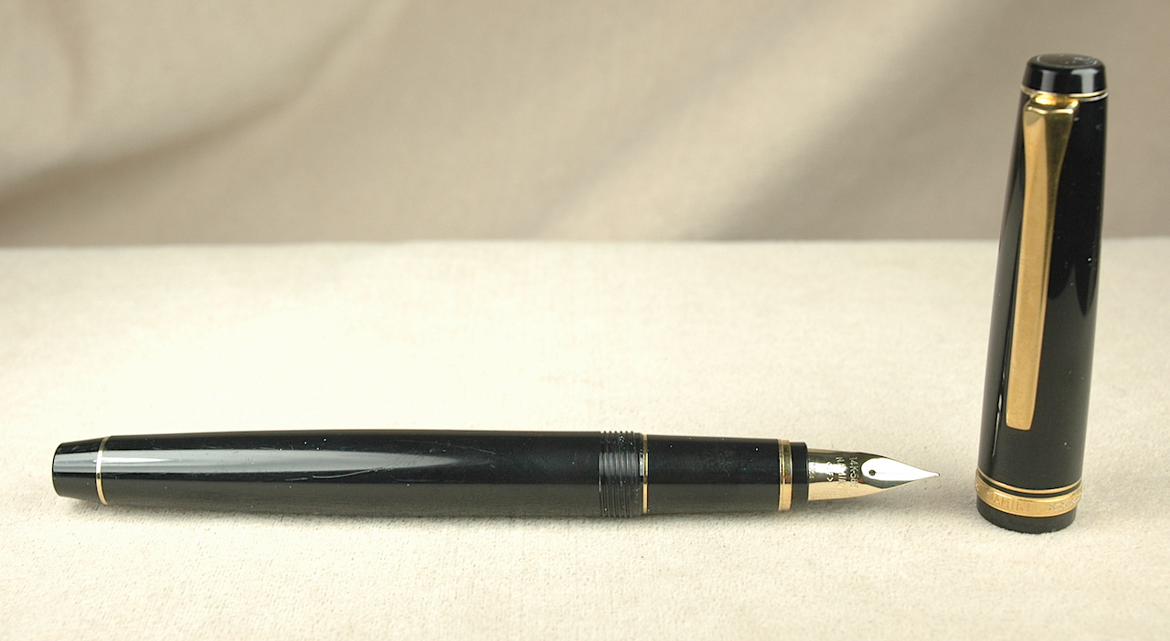 Pre-Owned Pens: 6529: Namiki Pilot: Falcon